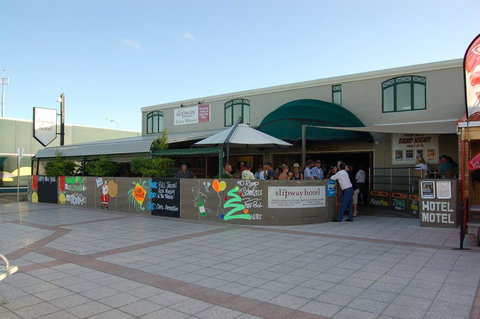 Slipway Hotel Motel - Taree Accommodation 0
