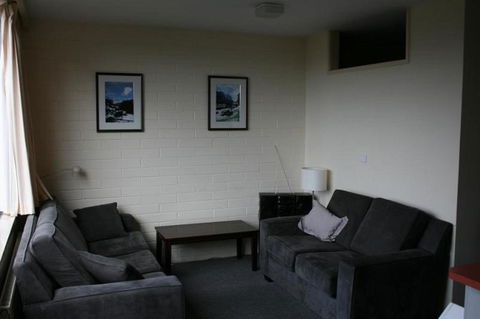 Snow Ski Apartments 19 - Taree Accommodation 3