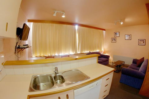 Snow Ski Apartments 29 - Taree Accommodation 1