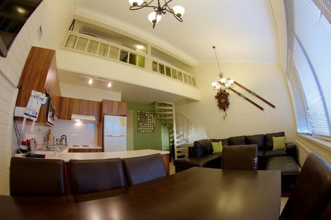 Snow Ski Apartments 32 - Taree Accommodation 1