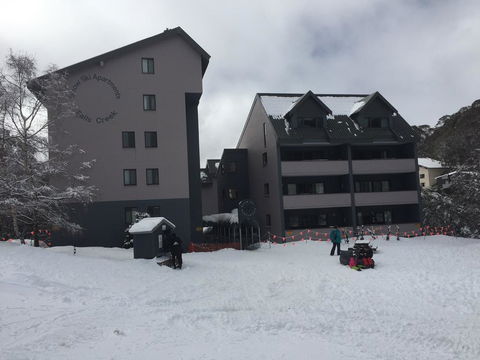 Snow Ski Apartments 38 - Taree Accommodation 0