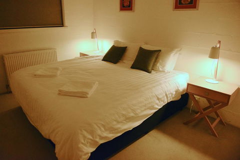 Snow Ski Apartments 38 - Taree Accommodation 1