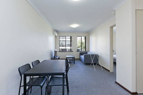 South Perth Cozy Home - Taree Accommodation 3