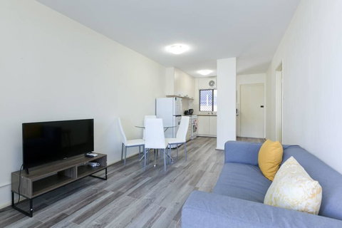 South Perth Perfect Location Free WIFI & Parking - Taree Accommodation 1