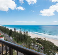 Southern Cross Beachfront Holiday Apartments - Taree Accommodation