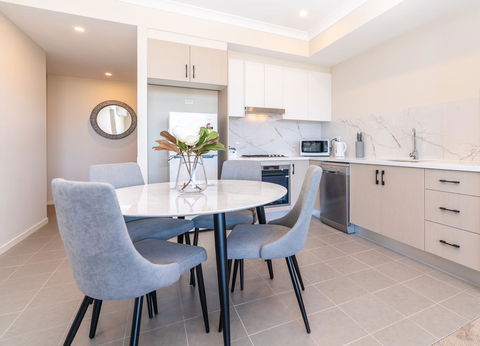 SP246-Brandnew Modern Apt In Penrith With Parking - Taree Accommodation 3