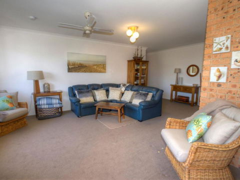 St James 6, Stylish Airconditioned Retreat - Taree Accommodation 1