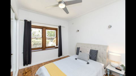 Stay At Meurant Wagga - Taree Accommodation 2