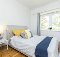 Stay at Meurant Wagga - Taree Accommodation