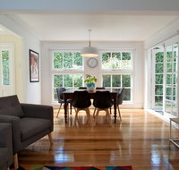 Strahan House - Taree Accommodation