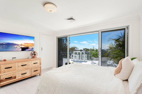 Stunning Oceanview Retreat Between Beach And Bush - Taree Accommodation 1