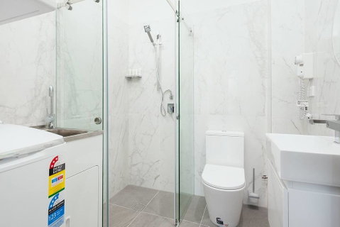 STUNNING SYDNEY HOME 11 - Taree Accommodation 3