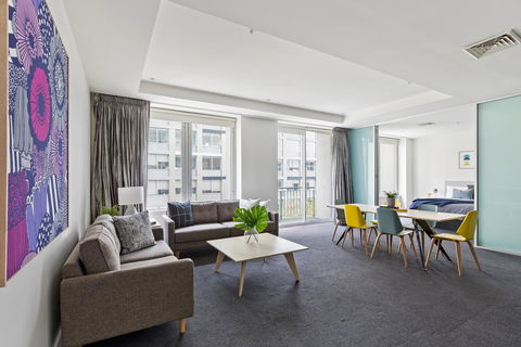 Stunning, Central Huge CBD Pad, Free WiFi, Netflix - Taree Accommodation 1