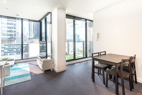 Stylish 1BR Apartment In Southbank - Taree Accommodation 3