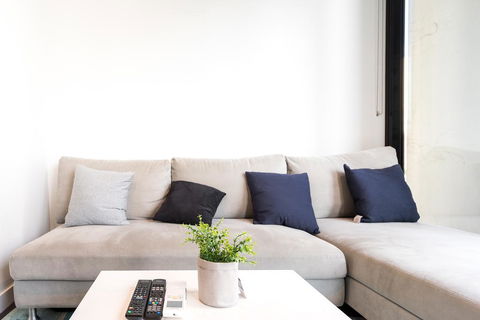 Stylish 1BR Apartment In Southbank - Taree Accommodation 1