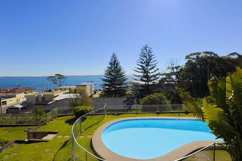 Sundeck Unit 6 - Shoal Bay - Taree Accommodation 0