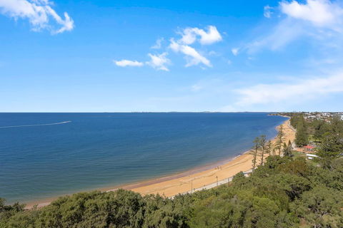 Sunset Sails Redcliffe - Taree Accommodation 0