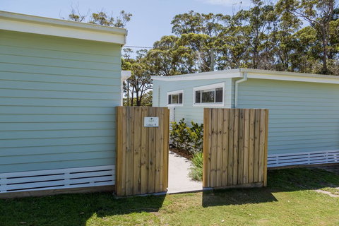 Surfside Cudmirrah Beach - Taree Accommodation 3