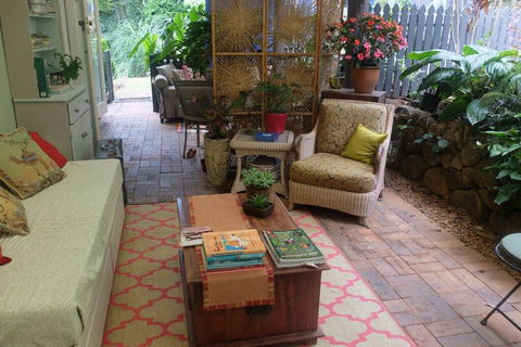 Tamborine Treats - Taree Accommodation 3