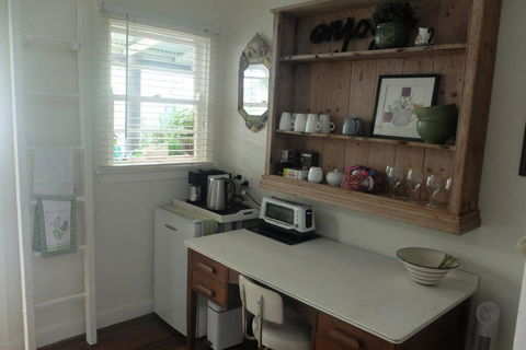 Tamborine Treats - Taree Accommodation 2