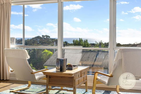 TASSIE SEASIDE SERENITY - L'Abode Accommodation - Taree Accommodation 2
