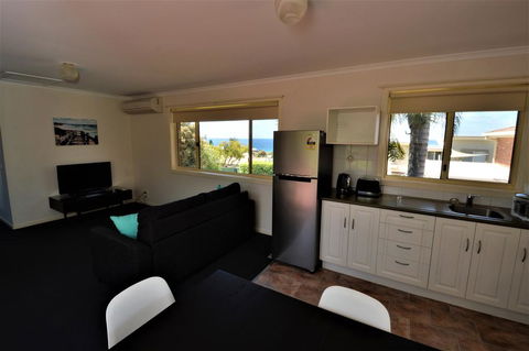 Telopea Cottage - Taree Accommodation 2
