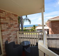 Telopea Cottage - Taree Accommodation