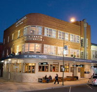 The Alpine Hotel - Taree Accommodation