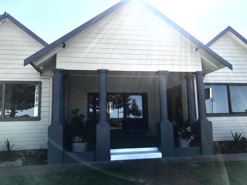 The Beach House & Villas - Taree Accommodation 1