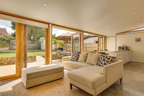 Brampton Cottage - Taree Accommodation 17