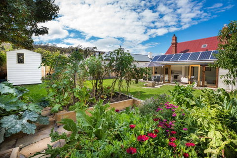 Brampton Cottage - Taree Accommodation 9
