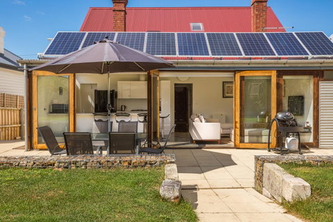 Brampton Cottage - Taree Accommodation 7