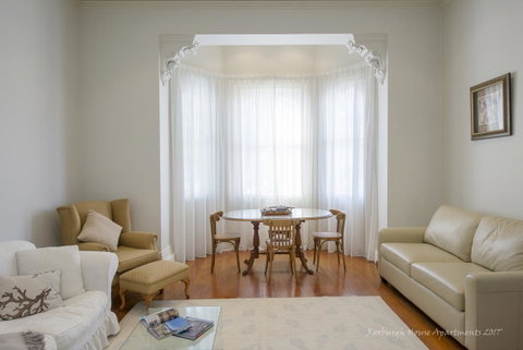Roxburgh House Apartments - Taree Accommodation 5