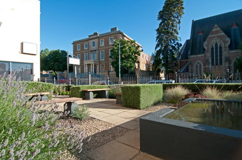 Roxburgh House Apartments - Taree Accommodation 31