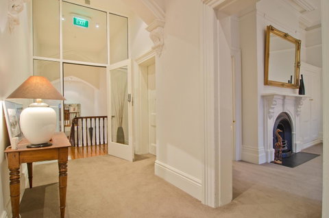 Roxburgh House Apartments - Taree Accommodation 29