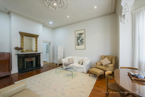 Roxburgh House Apartments - Taree Accommodation 7