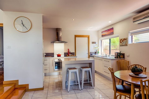 Ulverstone Boutique Accomodation - Taree Accommodation 13