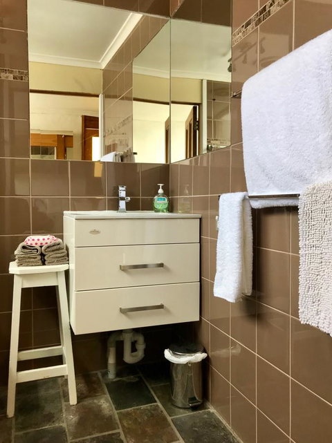 Eliza Cottage - Taree Accommodation 17