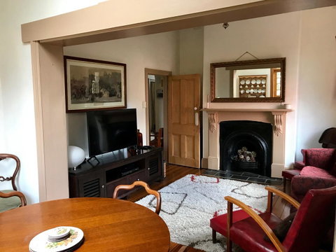 Eliza Cottage - Taree Accommodation 0