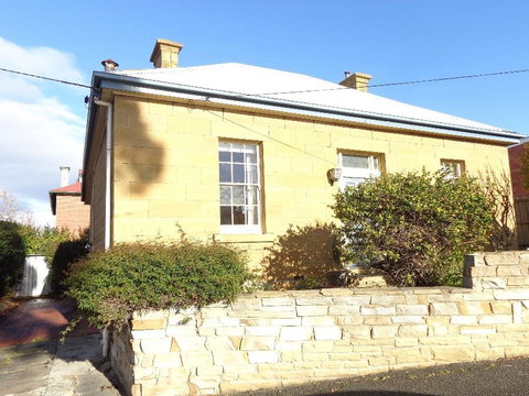 Eliza Cottage - Taree Accommodation 29