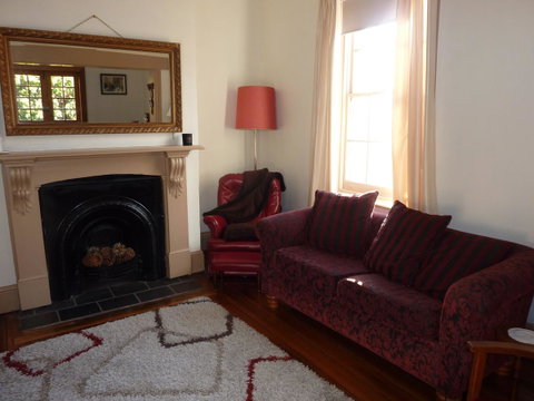 Eliza Cottage - Taree Accommodation 1
