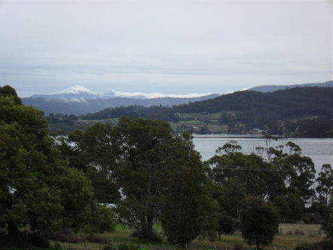 Moon River - Taree Accommodation 11