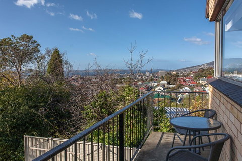 City Lights - Taree Accommodation 10