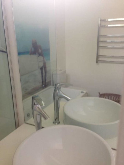 Hobart Colonial Apartment - Taree Accommodation 10