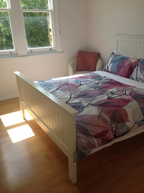 Hobart Colonial Apartment - Taree Accommodation 4