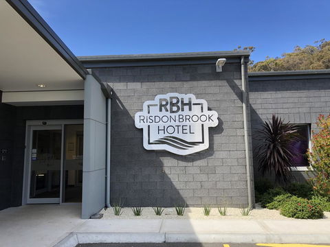 Risdon Brook Hotel - Taree Accommodation 0