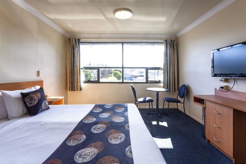 Black Buffalo - Taree Accommodation 7
