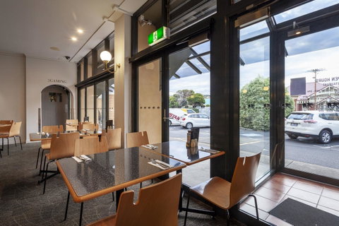 Black Buffalo - Taree Accommodation 20