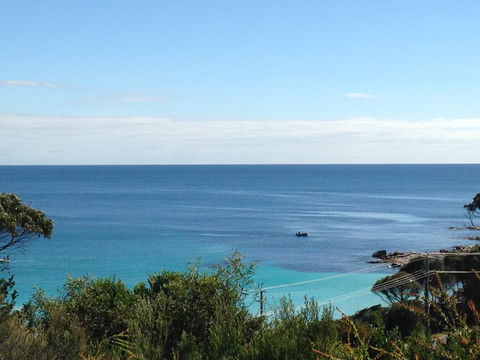 DOLPHIN LOOKOUT COTTAGE - Amazing Views Of The Bay Of Fires - Taree Accommodation 12
