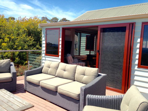 DOLPHIN LOOKOUT COTTAGE - Amazing Views Of The Bay Of Fires - Taree Accommodation 4